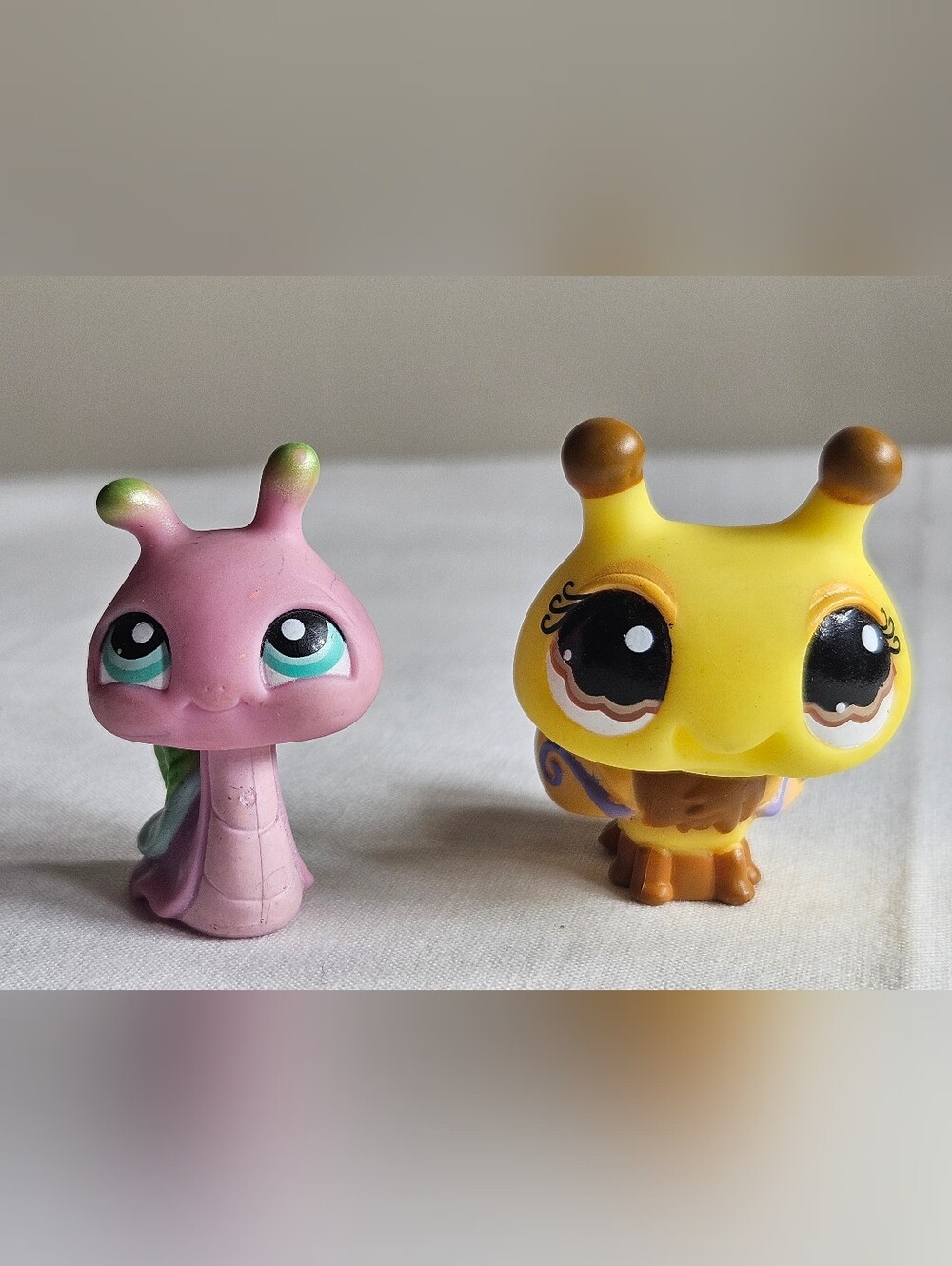 Littlest Pet Shop # 128 Pink Green Teal Snail Teal Eyes and #1135 bee
